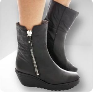 FLY LONDON Yex Leather Wedge Ankle Boot With Zip Detail Women’s Size 38
